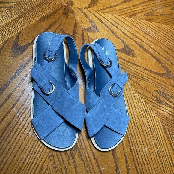 NWT SUSINA 𝅺women leather suede sandals blue size 7.5 - Picture 3 of 11